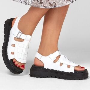 Skechers White Leather Sandals Jammers Master Medusa Lug Platform Size 9 NWT